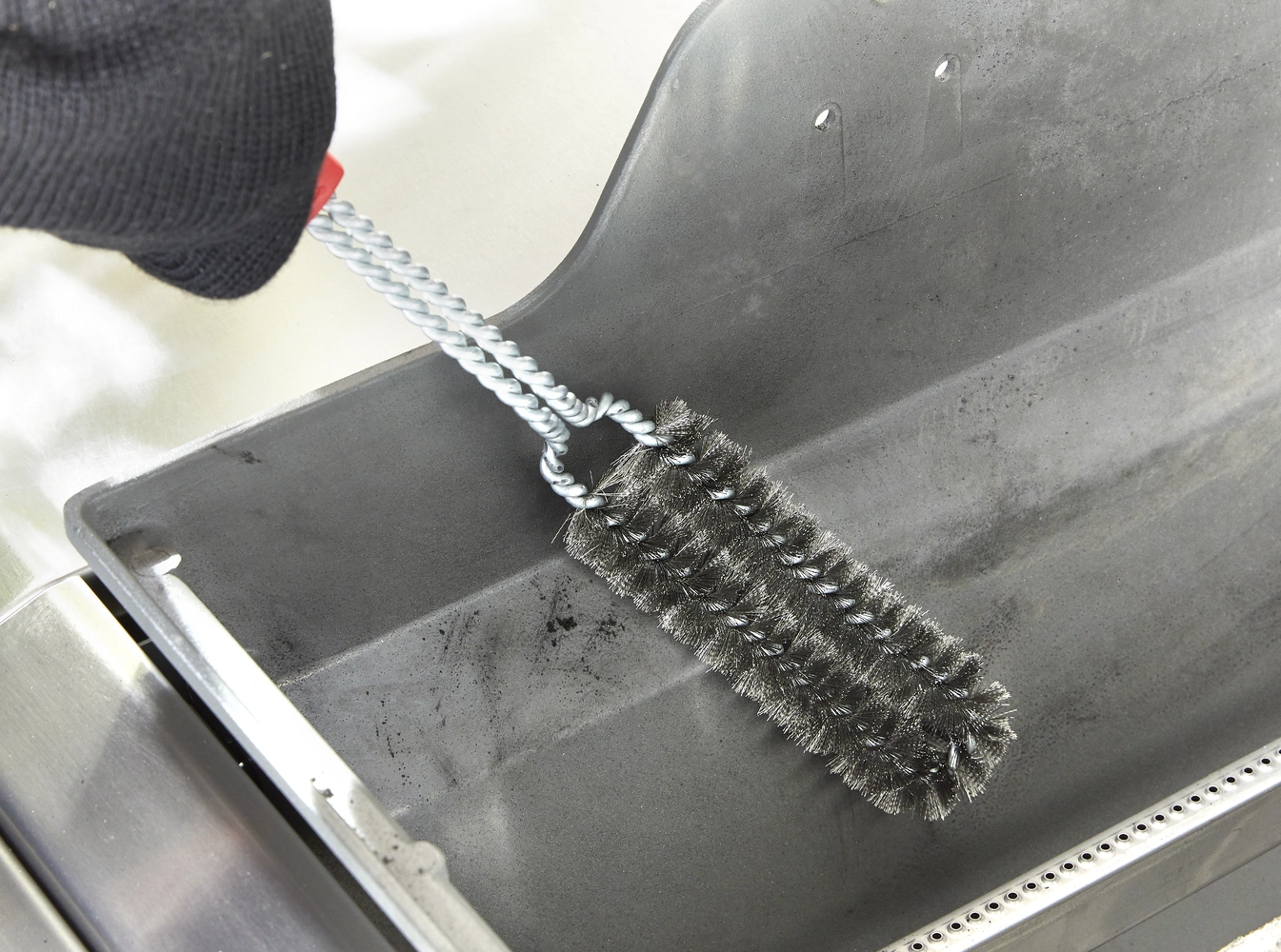 aprolekoskefe-5 45 CM-ES GRILLKEFE köz- és aprólékos GRILLTISZTÍTÁSHOZ